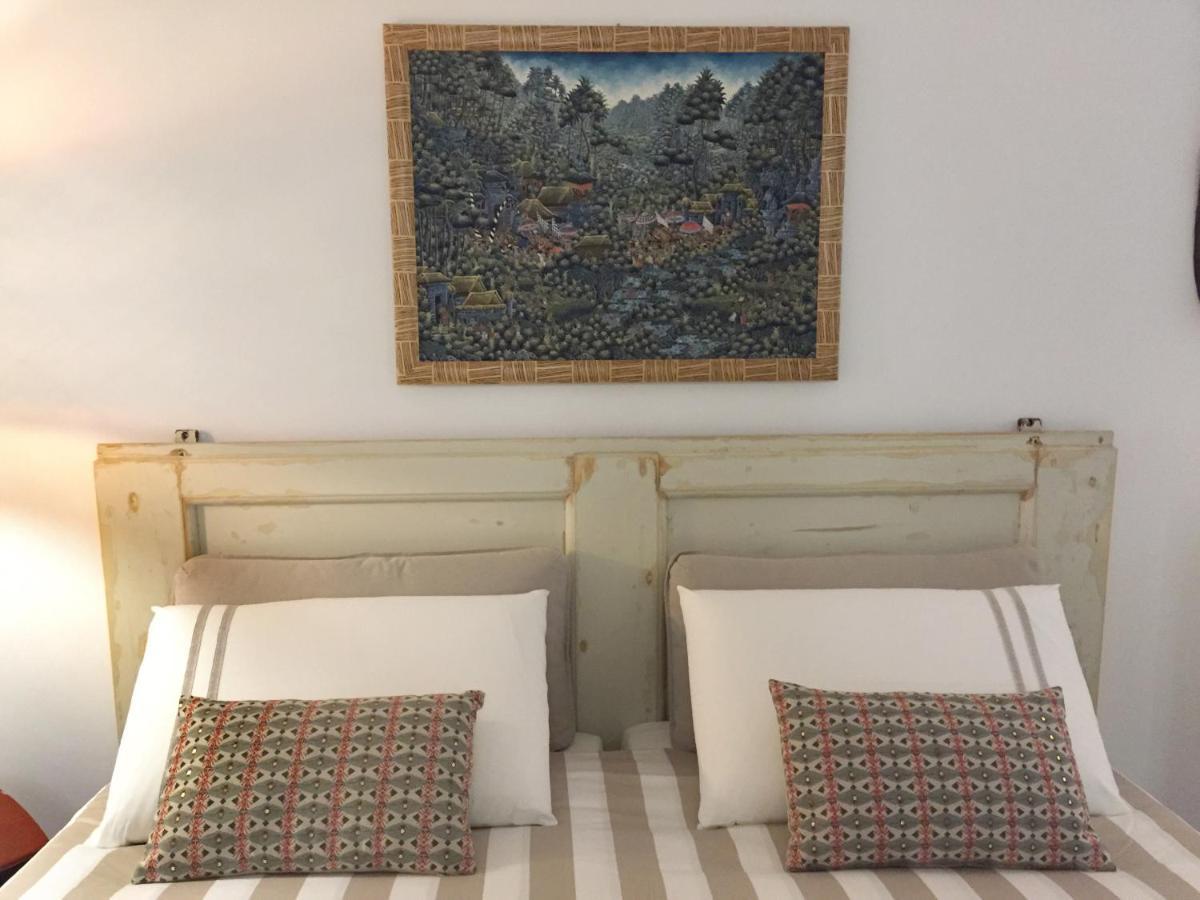 A Casa Di Esther โบโลญญา ภายนอก รูปภาพ
